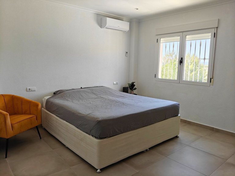 Villa for Sale in Petrer, Alicante 25