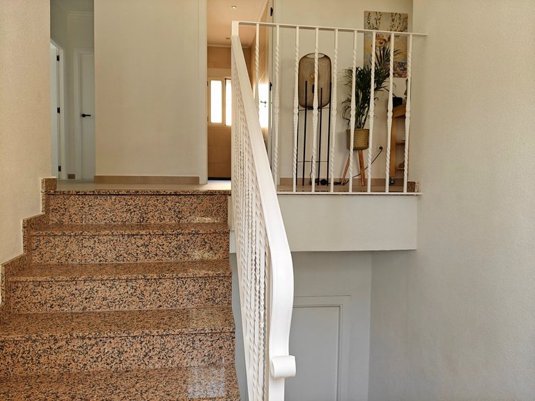 Villa for Sale in Petrer, Alicante 31