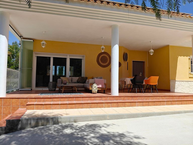 Villa for Sale in Petrer, Alicante 41