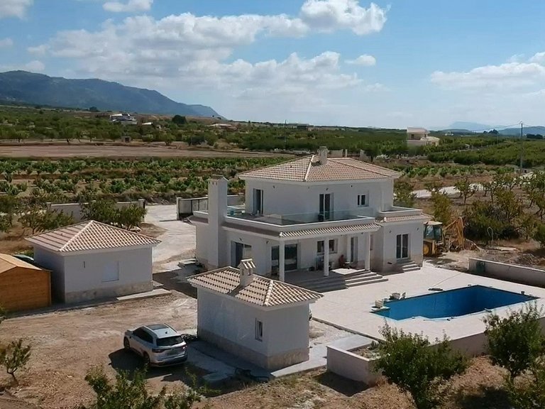 Villa for Sale in Inland Sax, Alicante 2