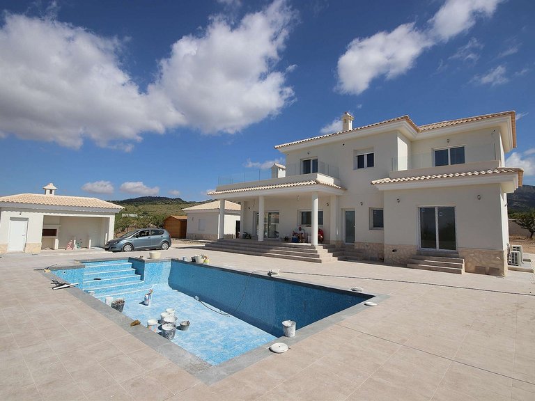 Villa for Sale in Inland Sax, Alicante 3