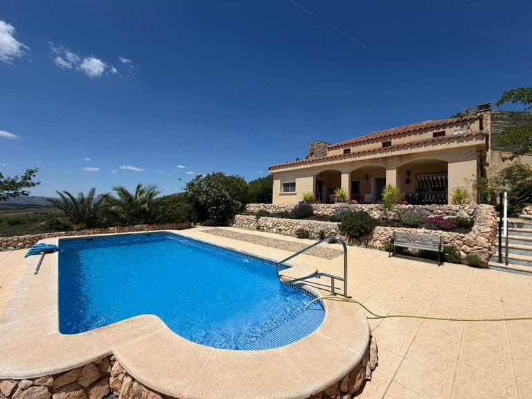 Villa for Sale in Sax, Alicante 8
