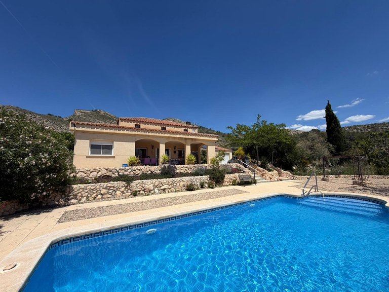 Villa for Sale in Sax, Alicante 4