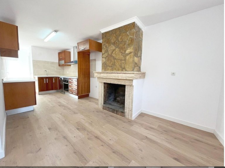 Town House for Sale in Alguena, Alicante 8
