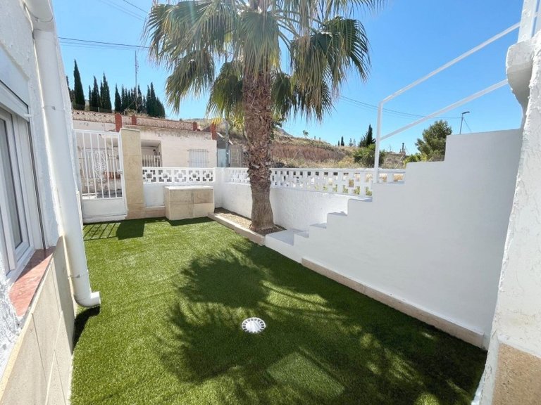 Town House for Sale in Alguena, Alicante 4
