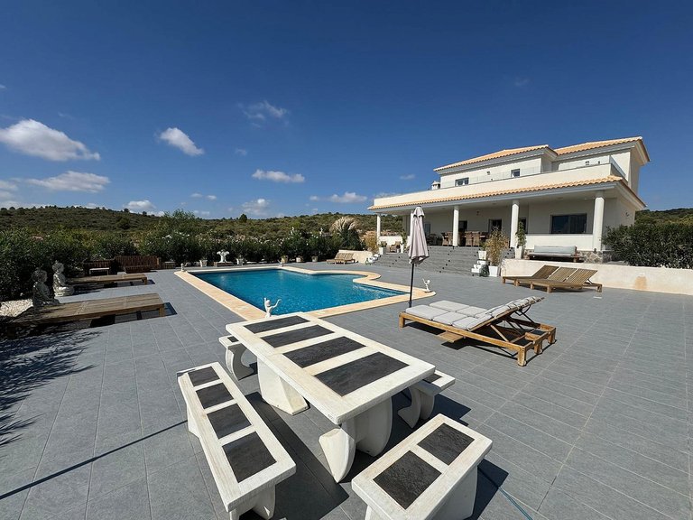 Villa for Sale in Pinoso, Alicante 27