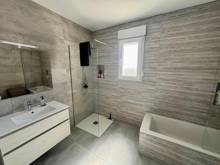 Villa for Sale in Pinoso, Alicante 30