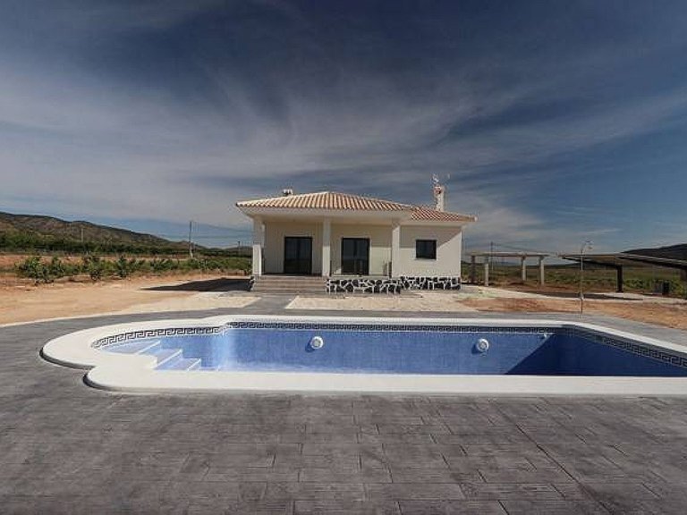 Villa for Sale in Inland Pinoso, Alicante 4