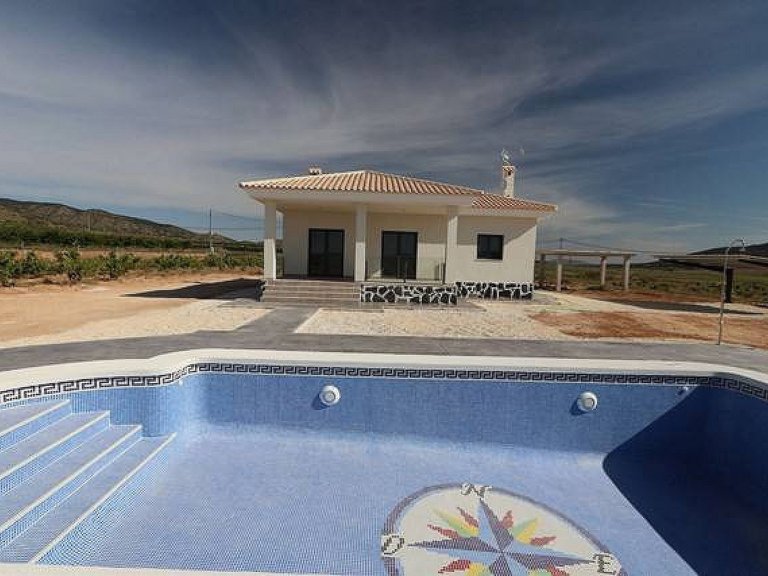Villa for Sale in Inland Pinoso, Alicante 6