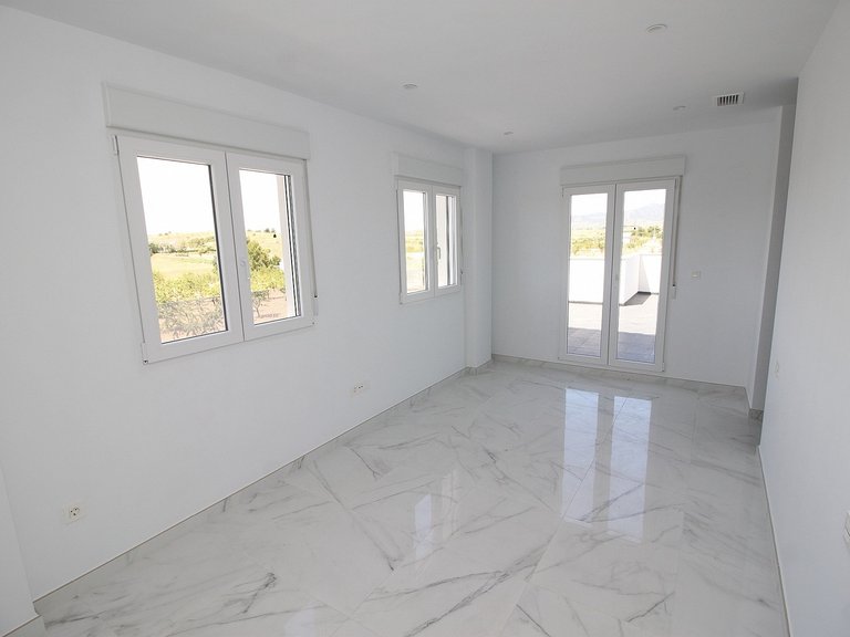 Villa for Sale in Inland Pinoso, Alicante 18
