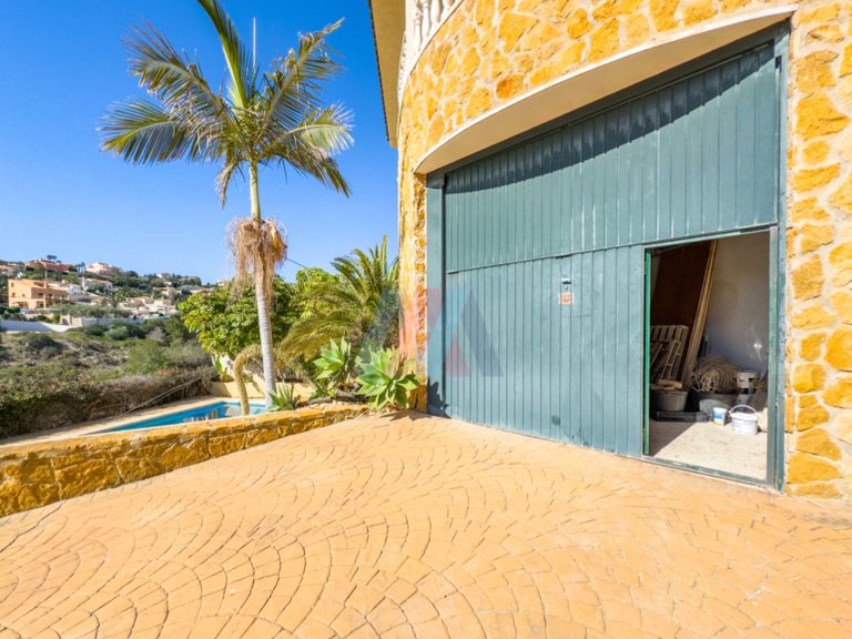 Villa for Sale in El Campello, Alicante 46