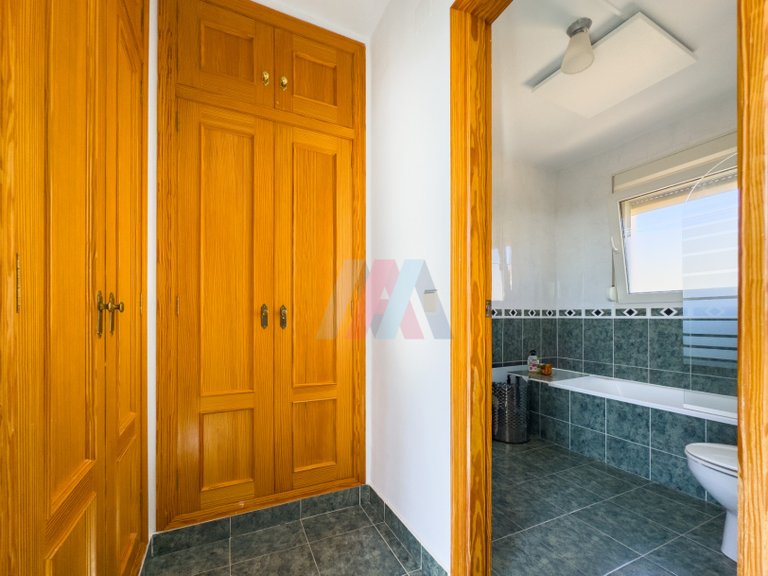 Villa for Sale in El Campello, Alicante 36