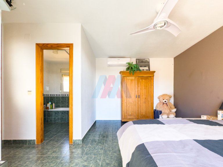 Villa for Sale in El Campello, Alicante 37