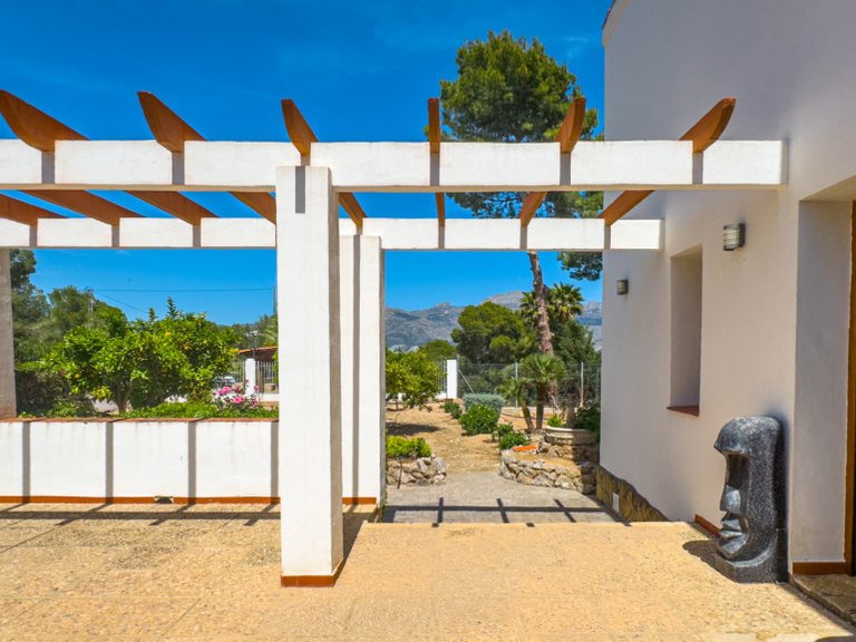 Villa for Sale in Alfas Del Pi, Alicante 18