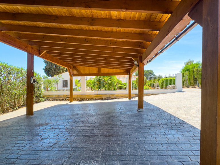 Villa for Sale in Alfas Del Pi, Alicante 13