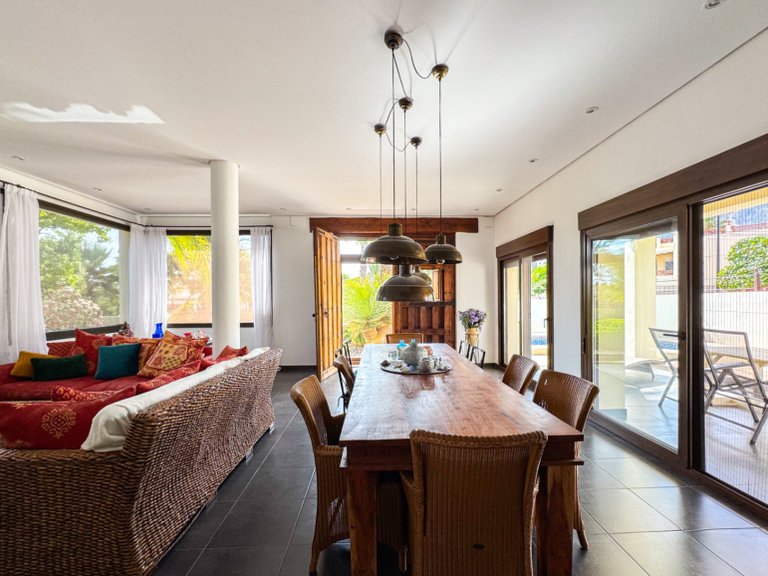 Villa for Sale in Albir, Alicante 20