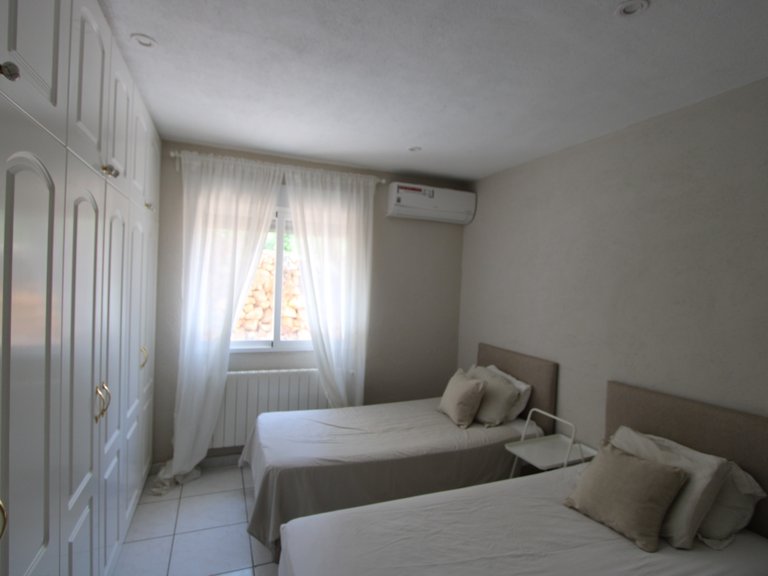 Villa for Sale in Inland Lliber, Alicante 11