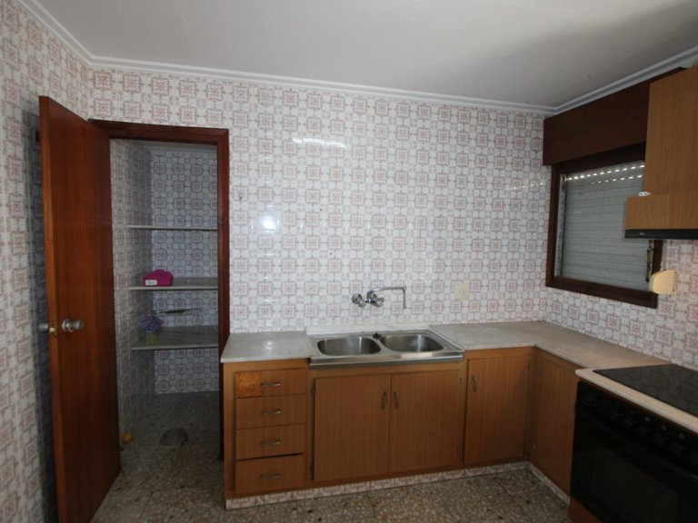 Villa for Sale in Inland Llosa De Camacho, Alicante 6