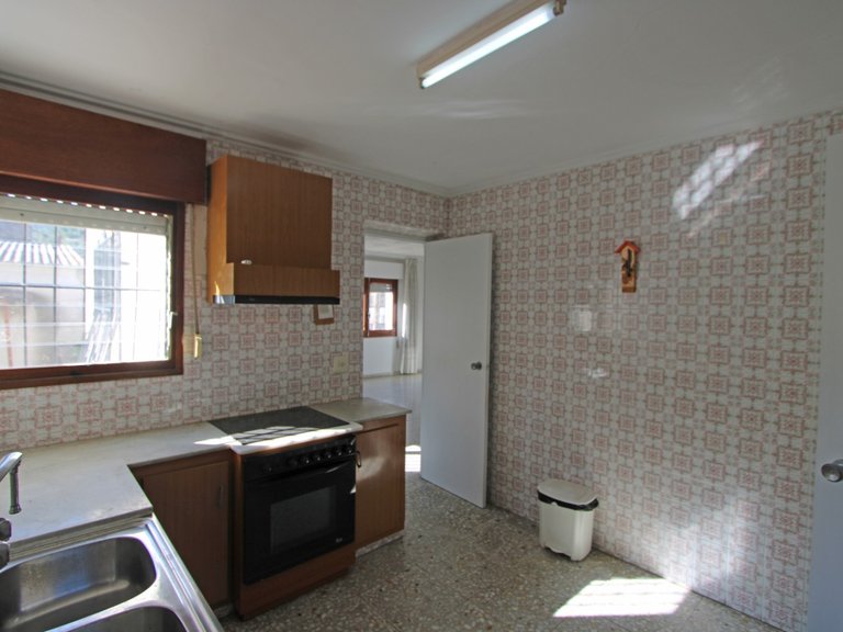 Villa for Sale in Inland Llosa De Camacho, Alicante 7