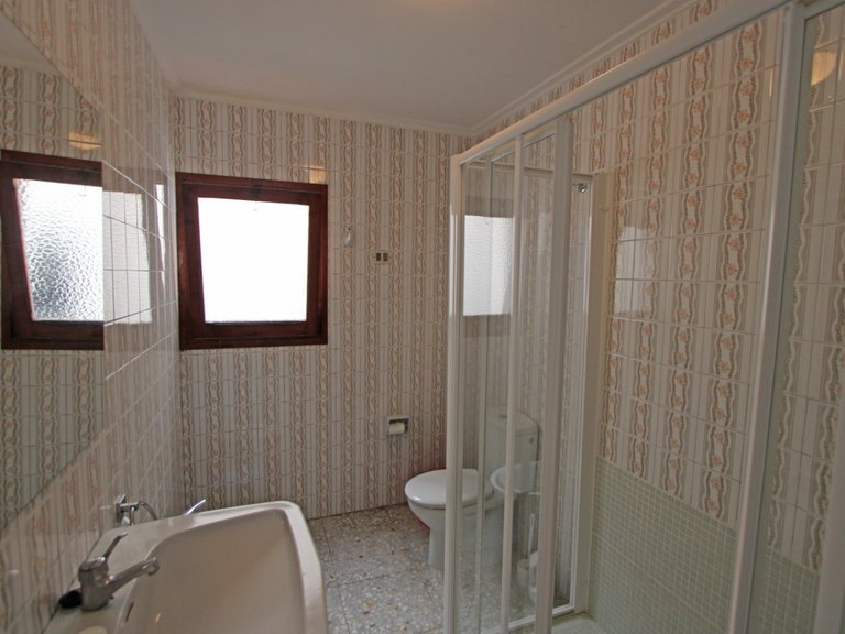 Villa for Sale in Inland Llosa De Camacho, Alicante 8