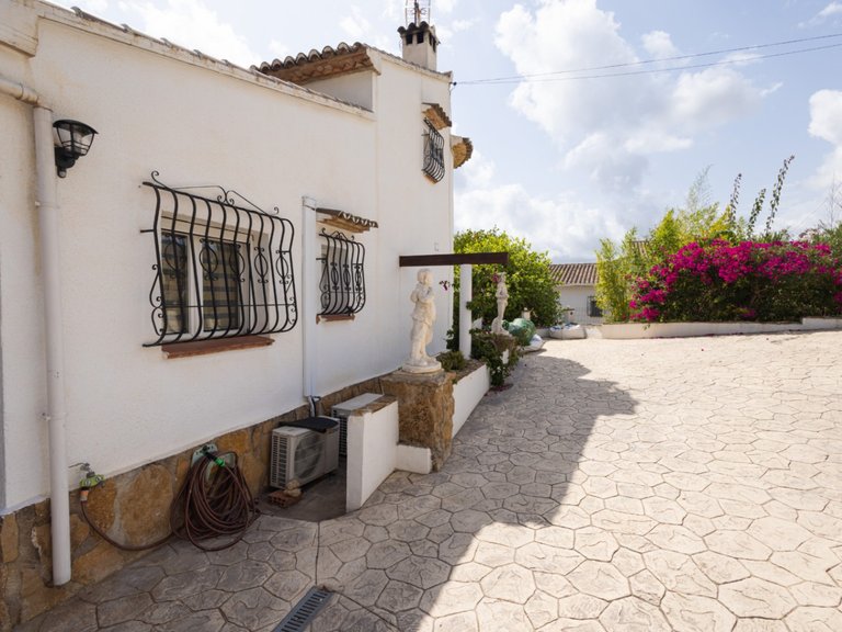 Villa for Sale in Inland Alcalalí, Alicante 43