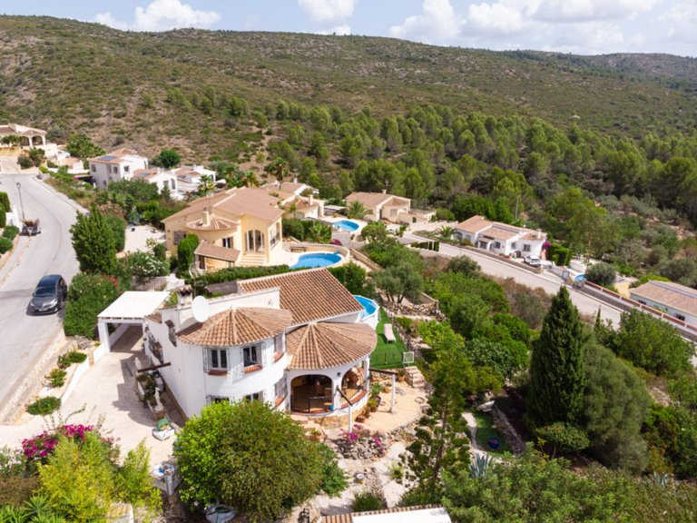 Villa for Sale in Inland Alcalalí, Alicante 39