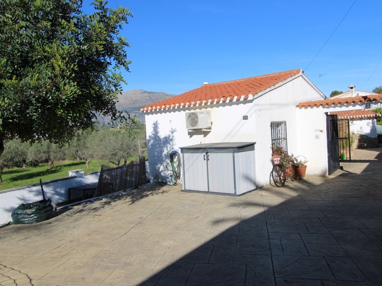 Villa for Sale in Inland Orba, Alicante 23