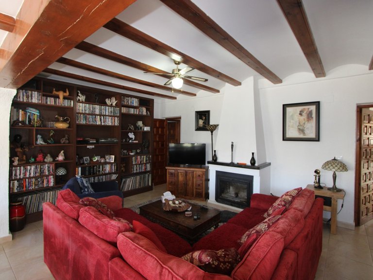 Villa for Sale in Inland Orba, Alicante 4