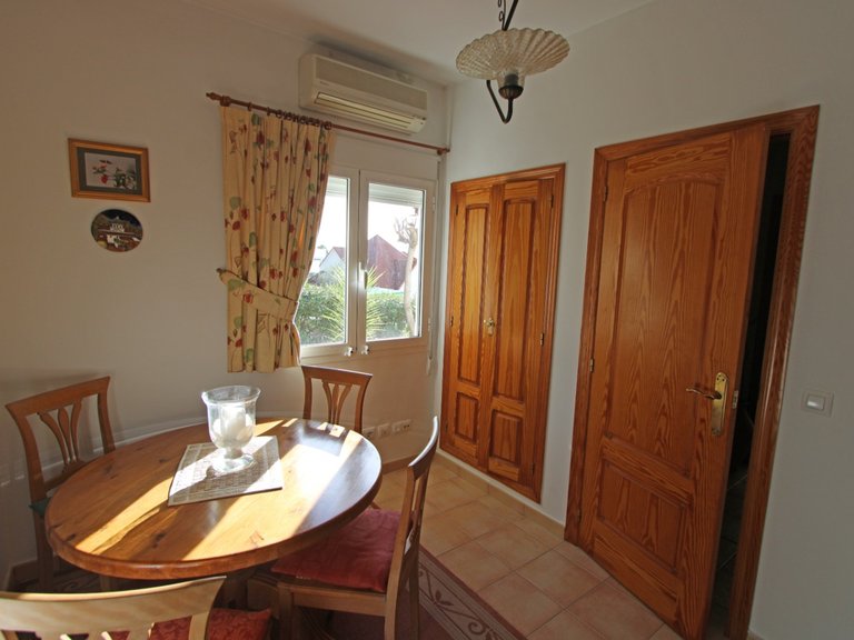 Villa for Sale in Inland Jalón, Alicante 8