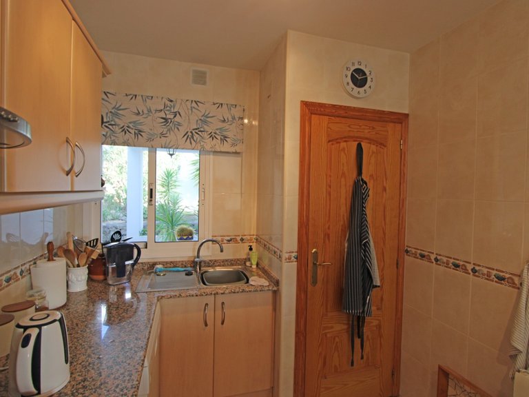 Villa for Sale in Inland Jalón, Alicante 11