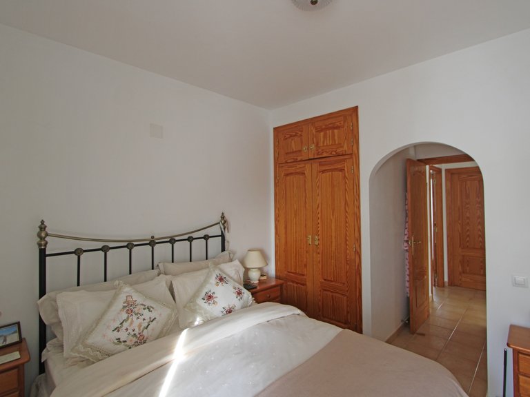 Villa for Sale in Inland Jalón, Alicante 14