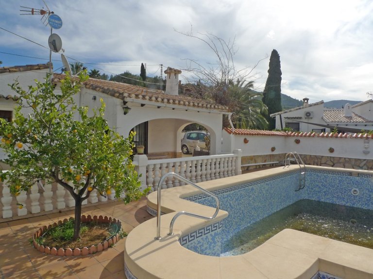 Villa for Sale in Inland Orba, Alicante 1