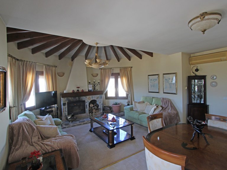 Villa for Sale in Inland Murla, Alicante 5