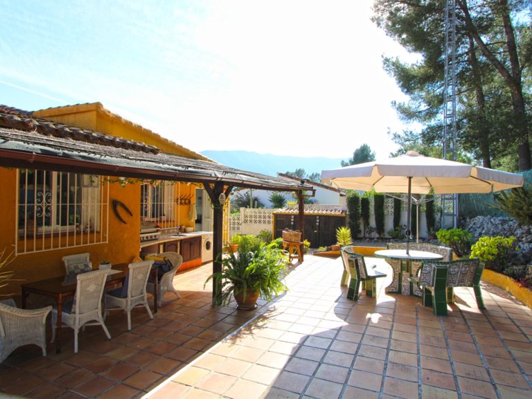 Villa for Sale in Inland Alcalalí, Alicante 18