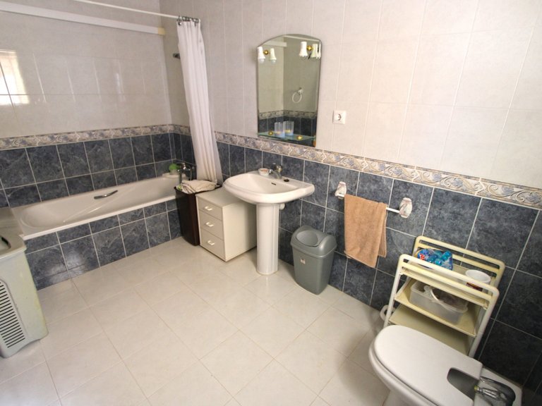 Villa for Sale in  El Ràfol D' Almúnia, Alicante 31