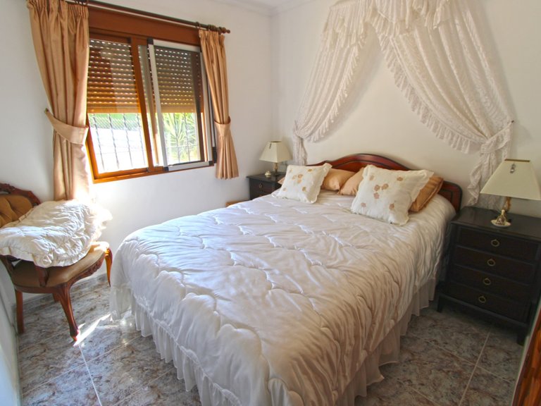 Villa for Sale in  El Ràfol D' Almúnia, Alicante 20