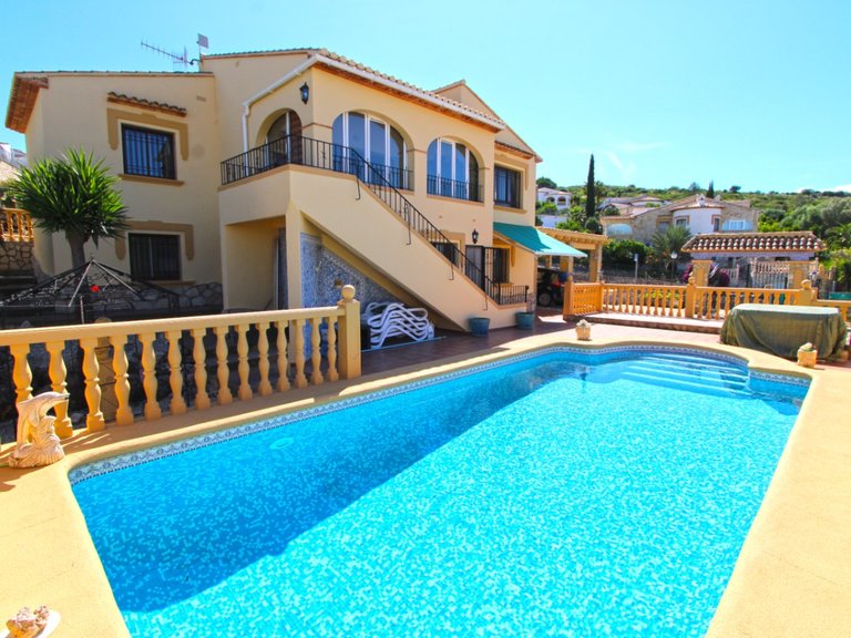 Villa for Sale in  El Ràfol D' Almúnia, Alicante 4