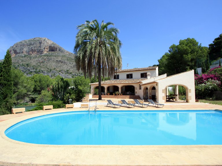 Villa for Sale in Costa Blanca Javea, Alicante 1