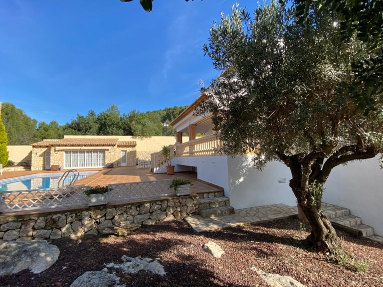 Villa for Sale in Inland Orba, Alicante 42
