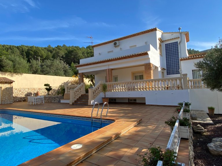 Villa for Sale in Inland Orba, Alicante 1
