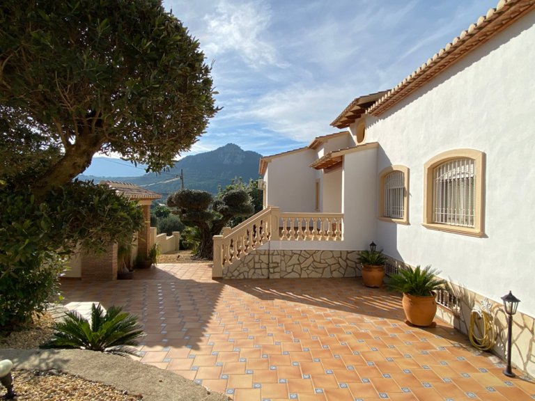 Villa for Sale in Inland Orba, Alicante 44