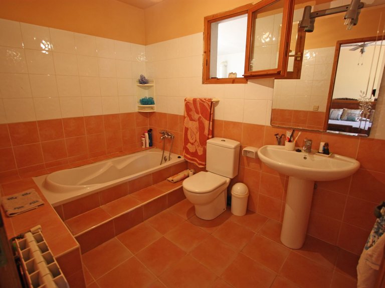 Villa for Sale in Inland Pedreguer, Alicante 14