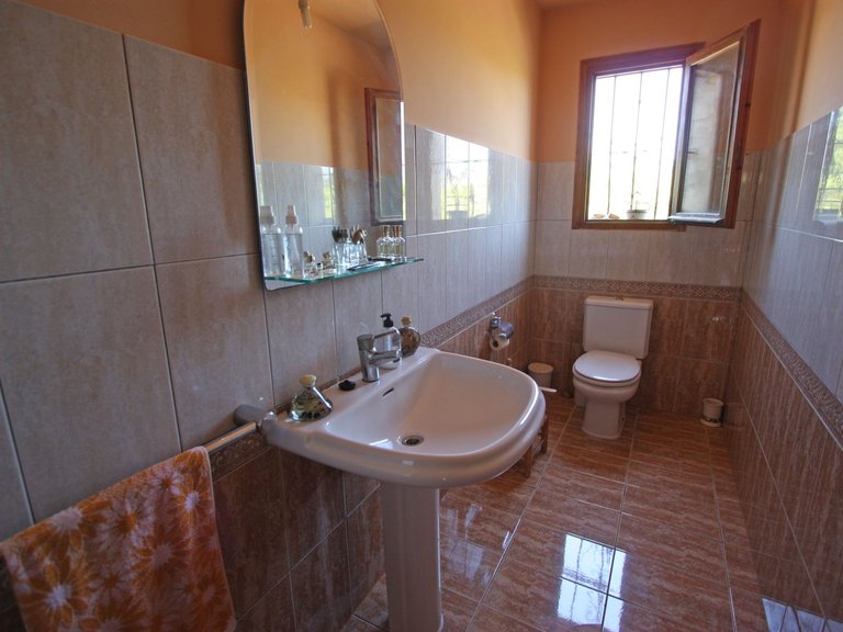 Villa for Sale in Inland Pedreguer, Alicante 8