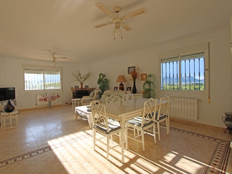 Villa for Sale in Inland Benidoleig, Alicante 18