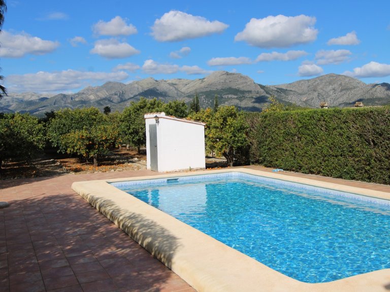 Villa for Sale in Inland Benidoleig, Alicante 3