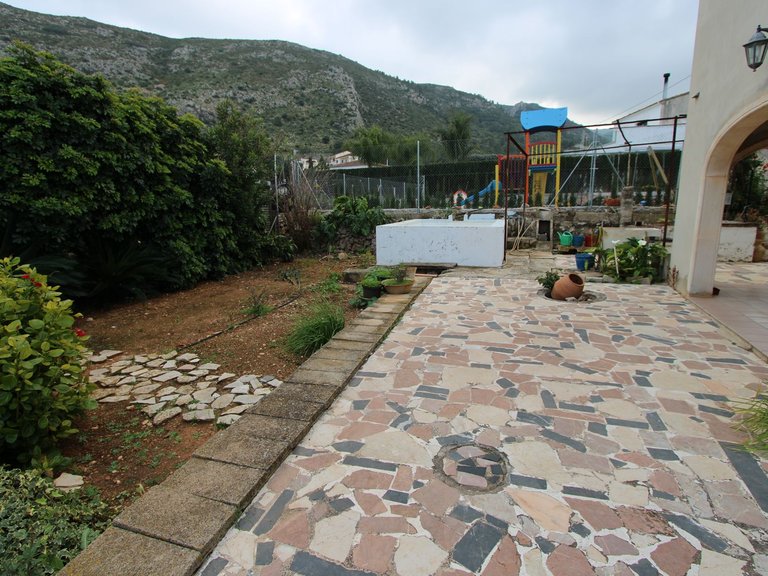 Villa for Sale in Inland Pedreguer, Alicante 22