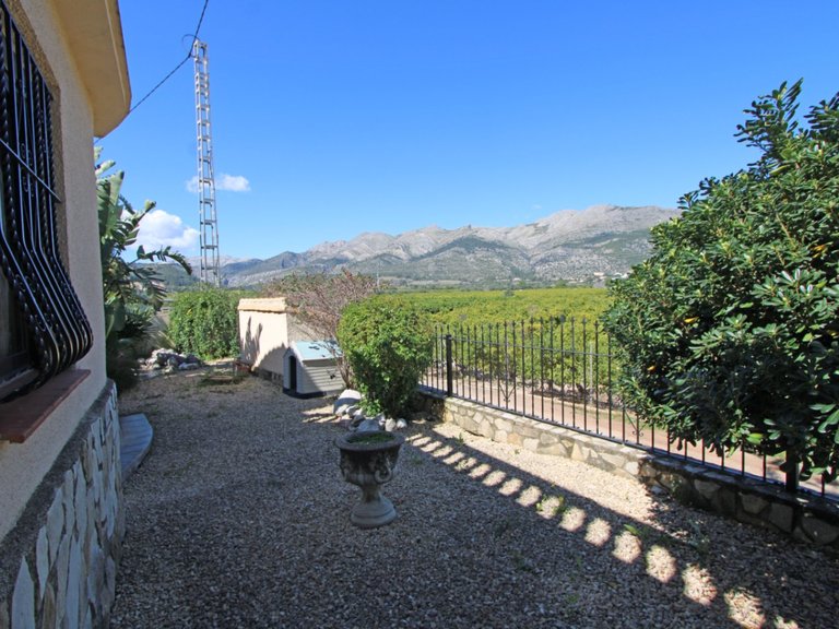 Villa for Sale in Inland Orba, Alicante 37