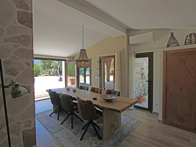 Villa for Sale in Inland Alcalalí, Alicante 4