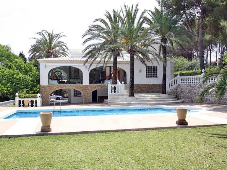 Villa for Sale in Costa Blanca Javea, Alicante 2