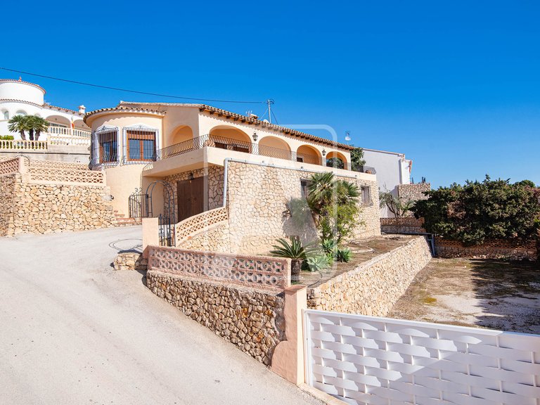 Villa for Sale in Calpe, Alicante 3